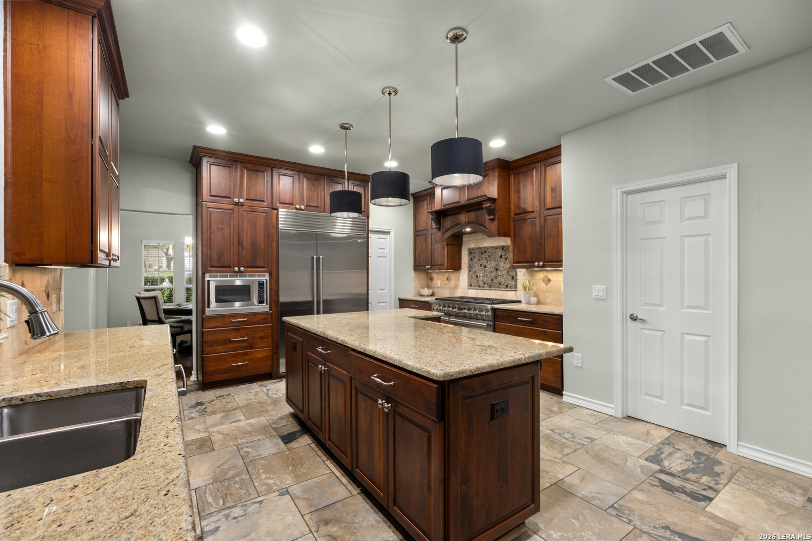 1722 Sandringham