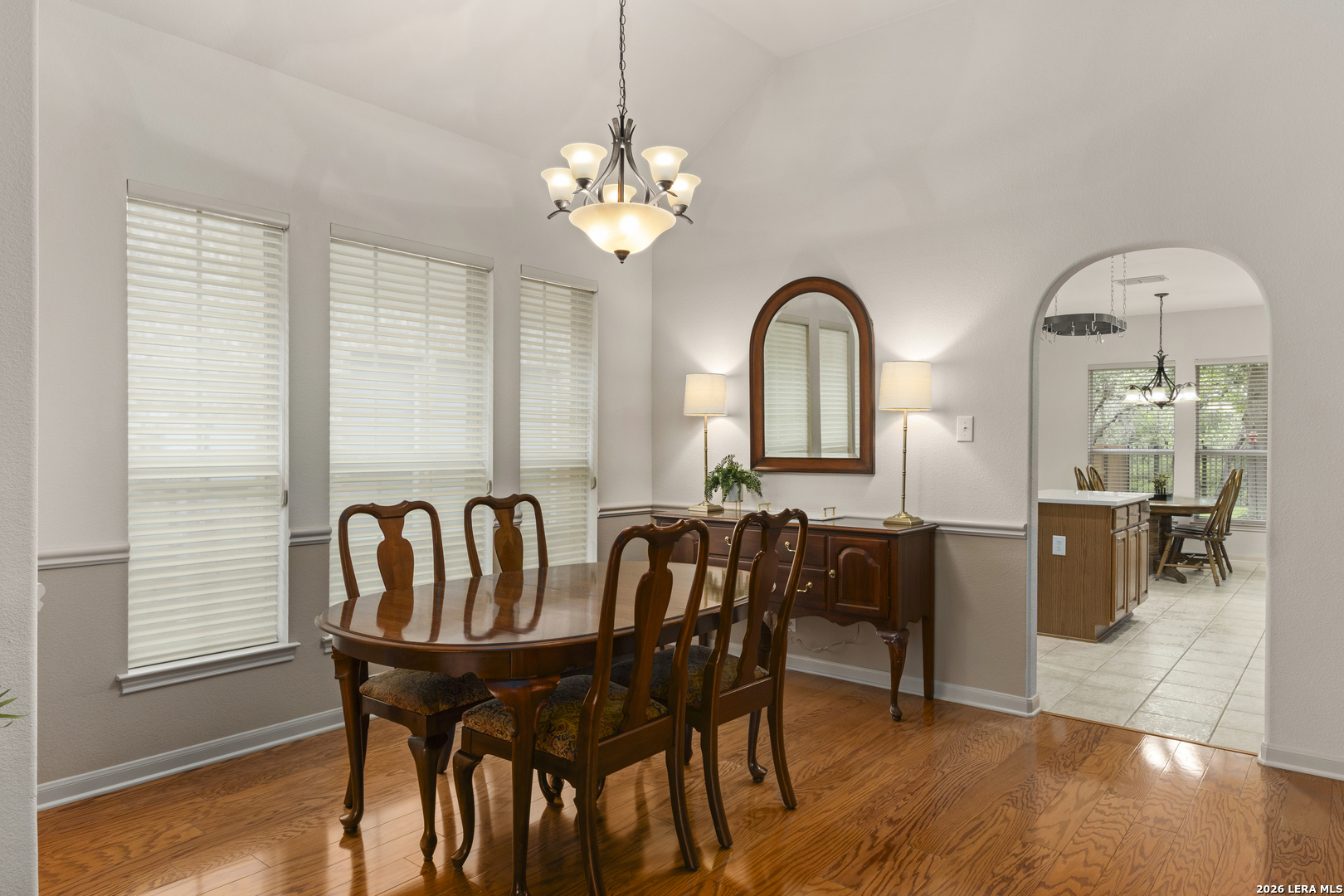 1319 Belclaire