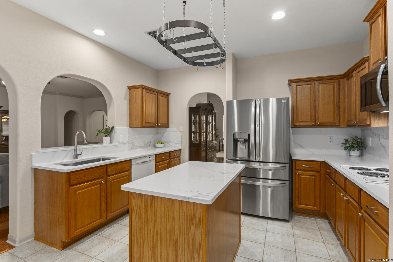 1319 Belclaire