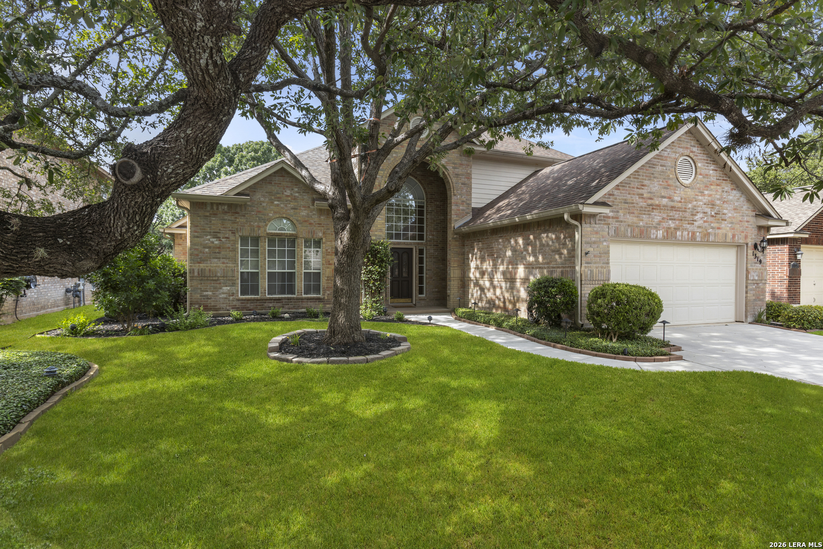 1319 Belclaire