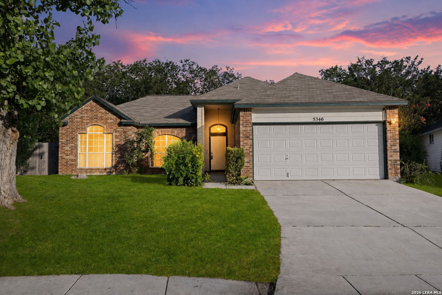 5346 Chestnut View Dr