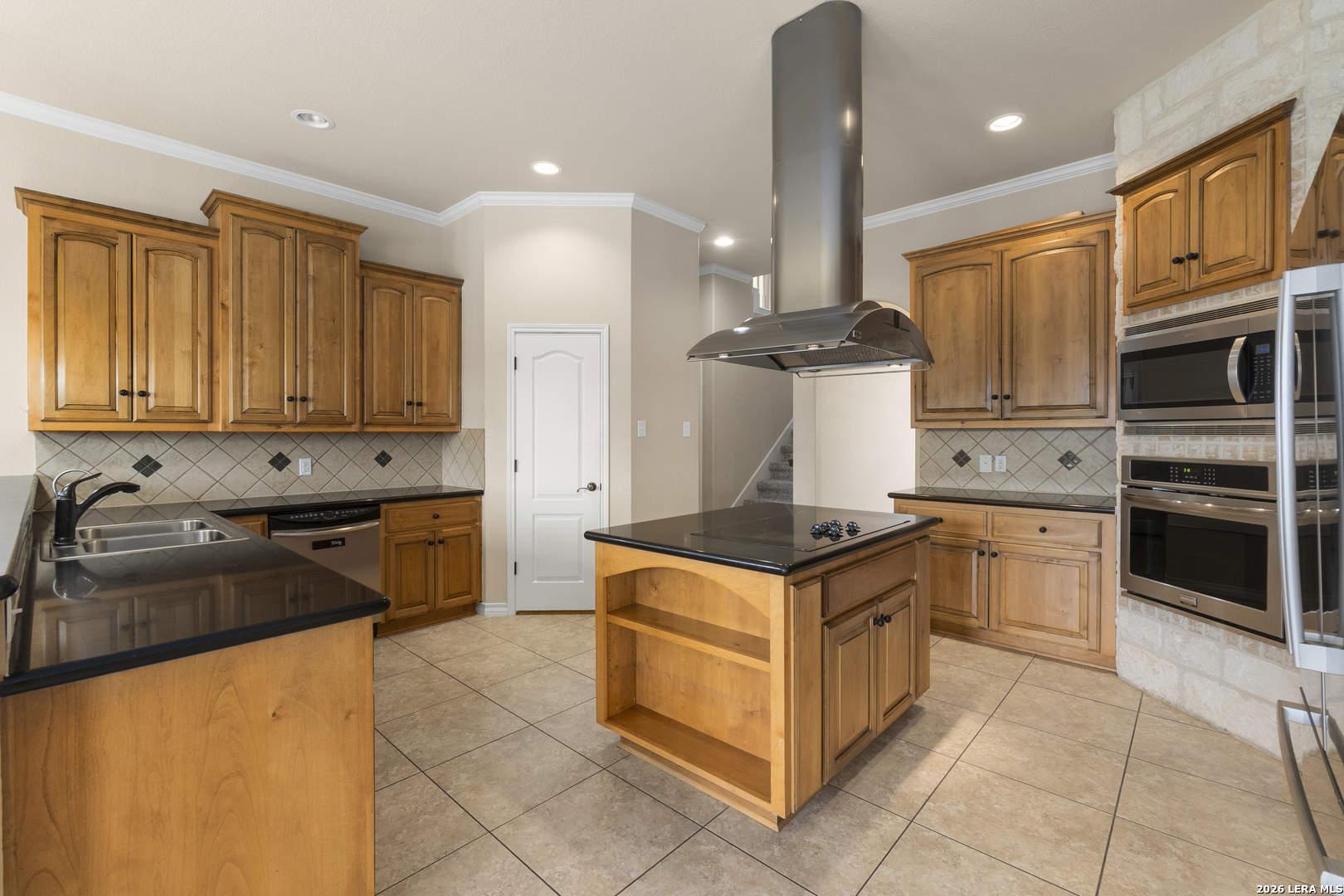 140 Legacy Trail Dr