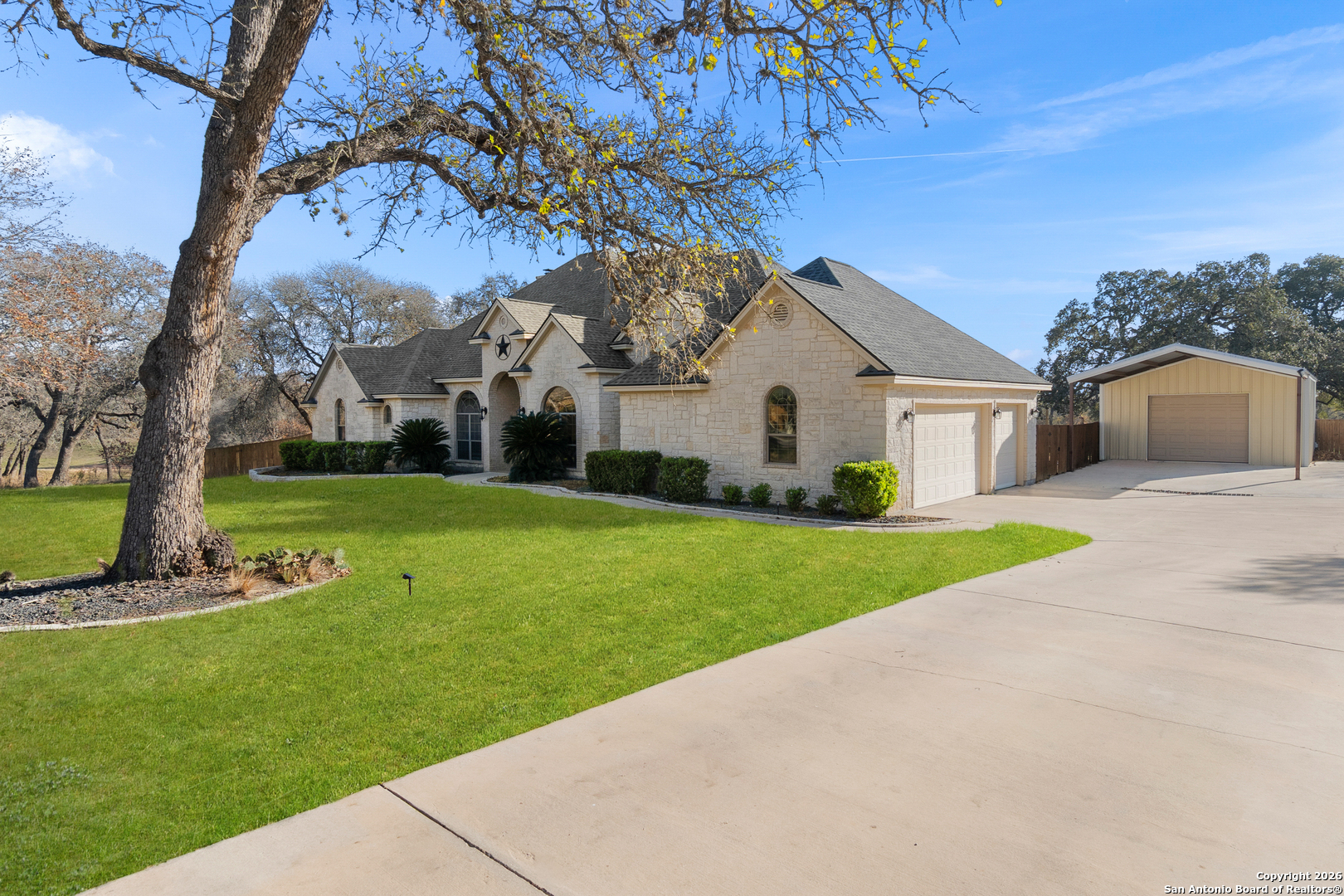 140 Legacy Trail Dr