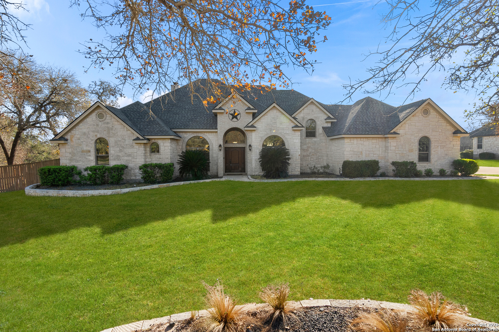 140 Legacy Trail Dr