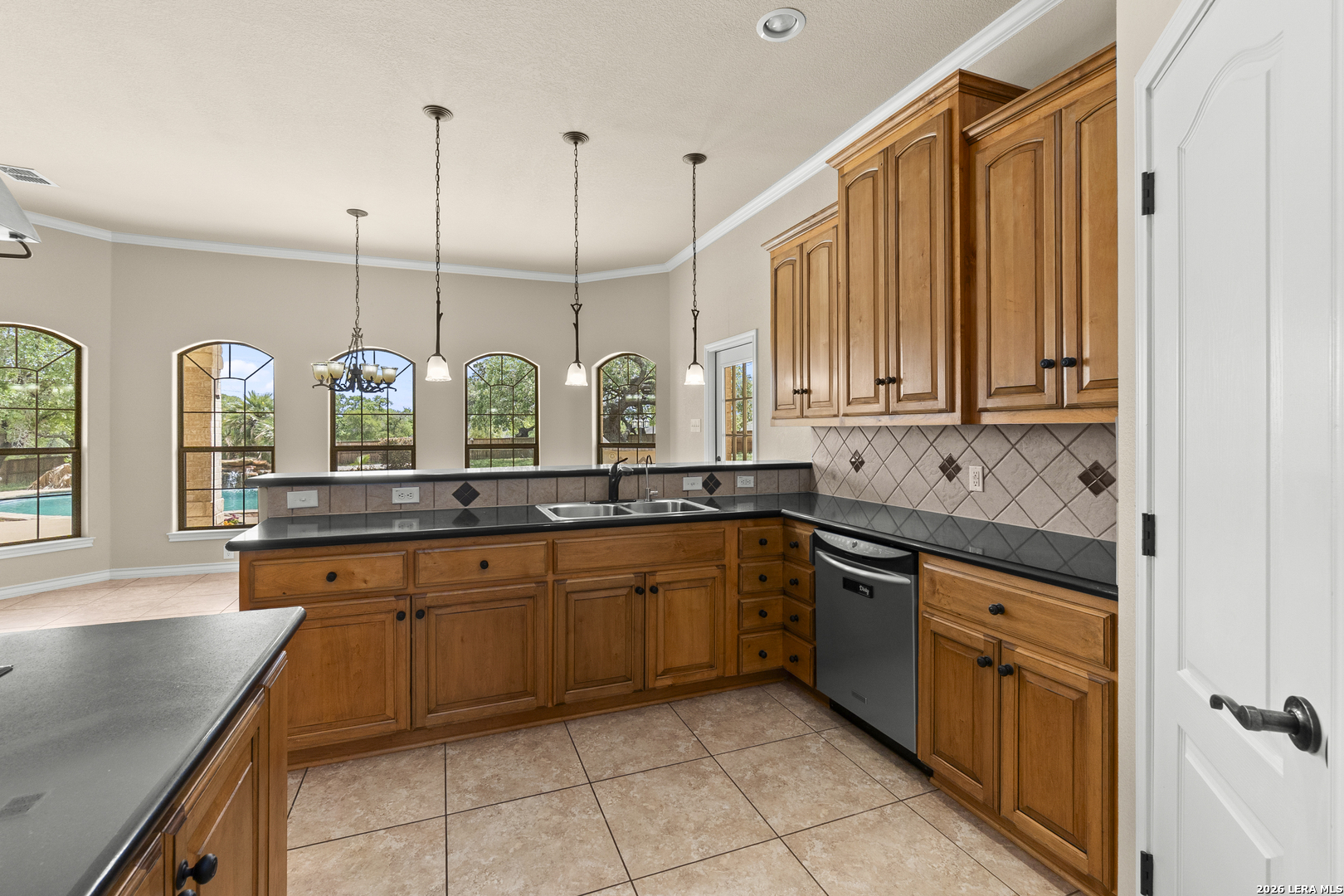 140 Legacy Trail Dr