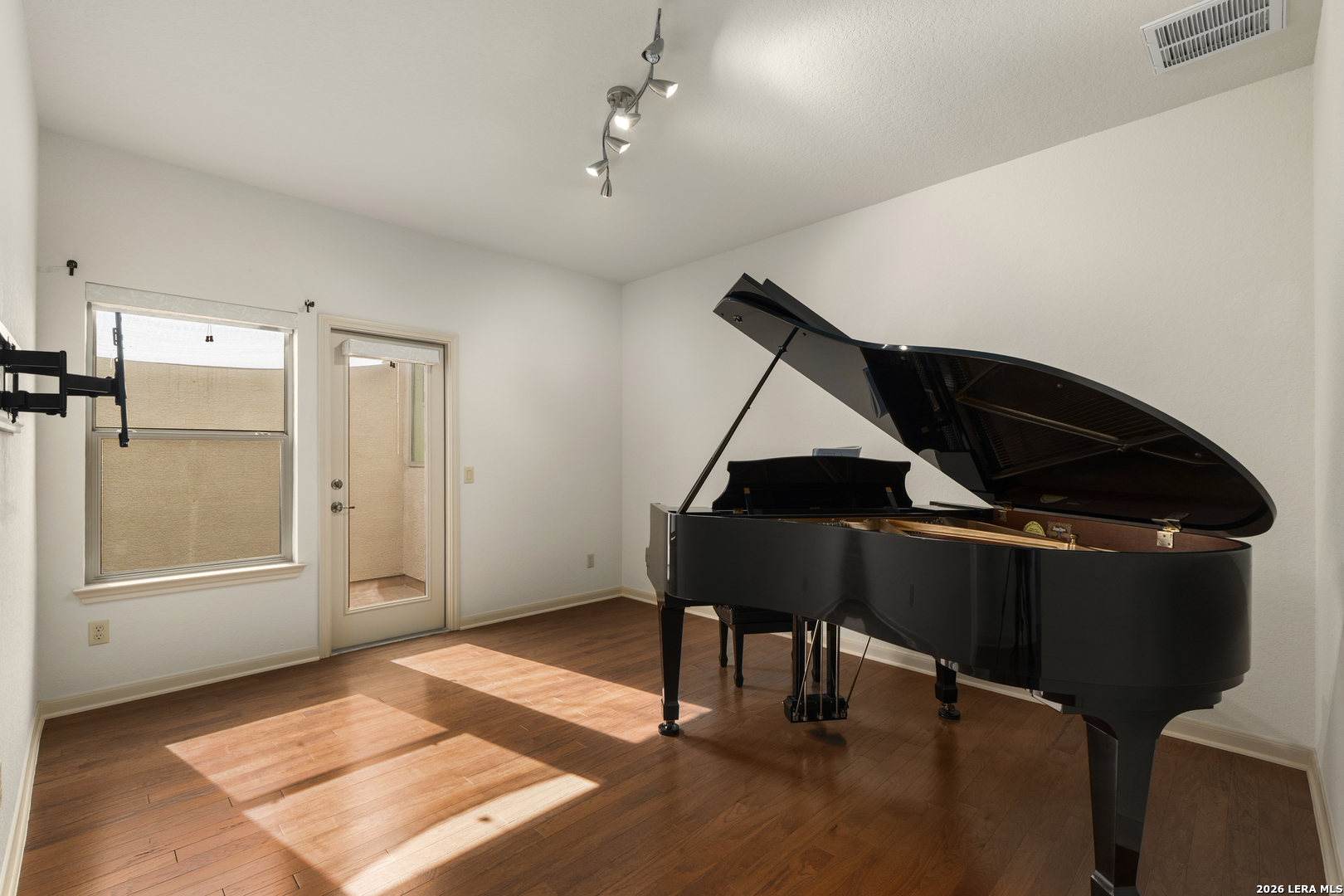 311 Roseheart