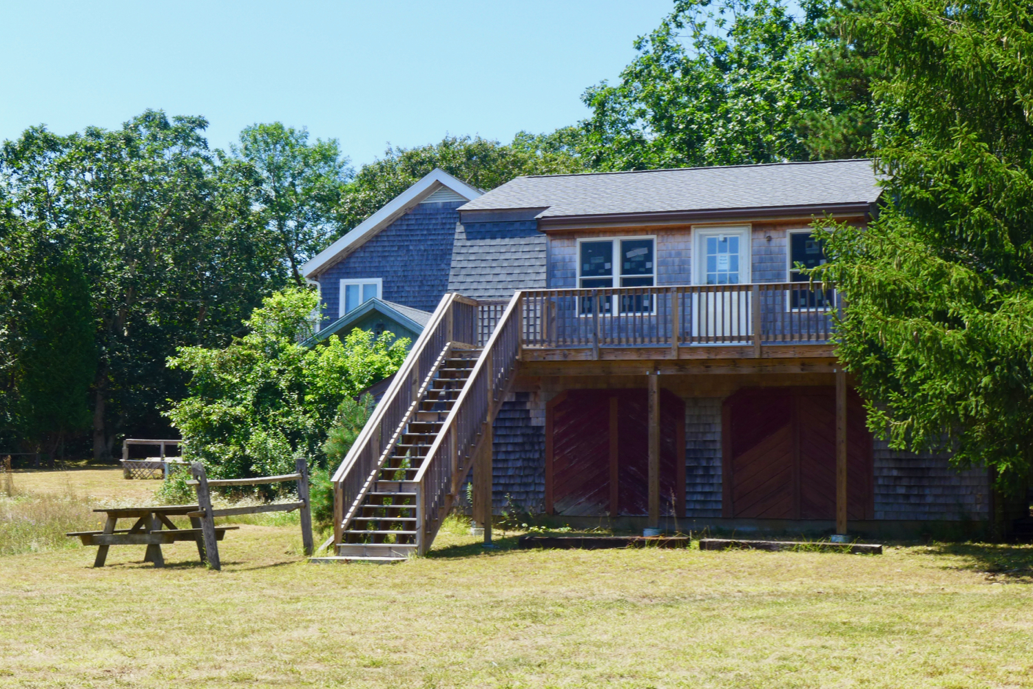 8 Vineyard Meadow Farms Road