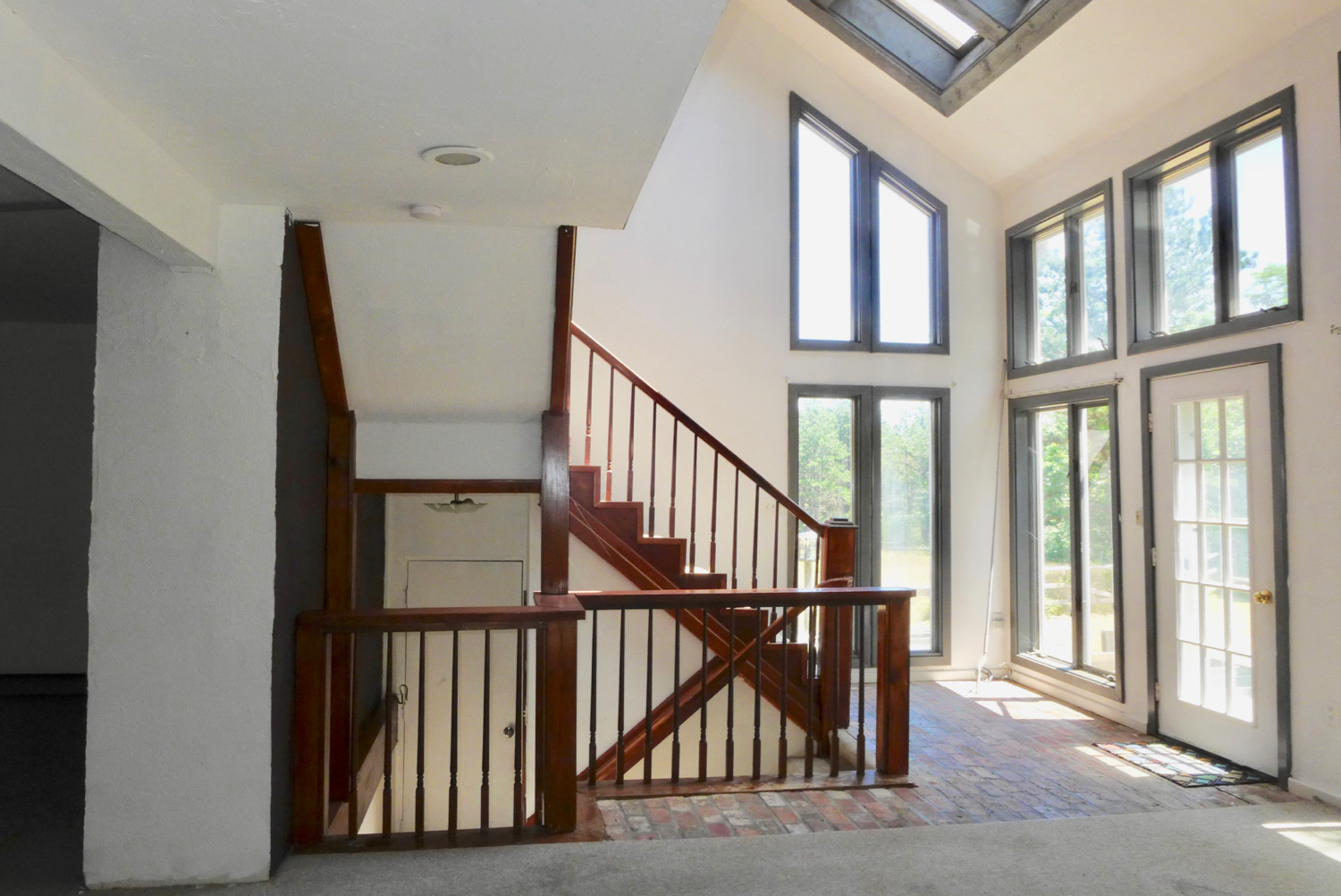 8 Vineyard Meadow Farms Road