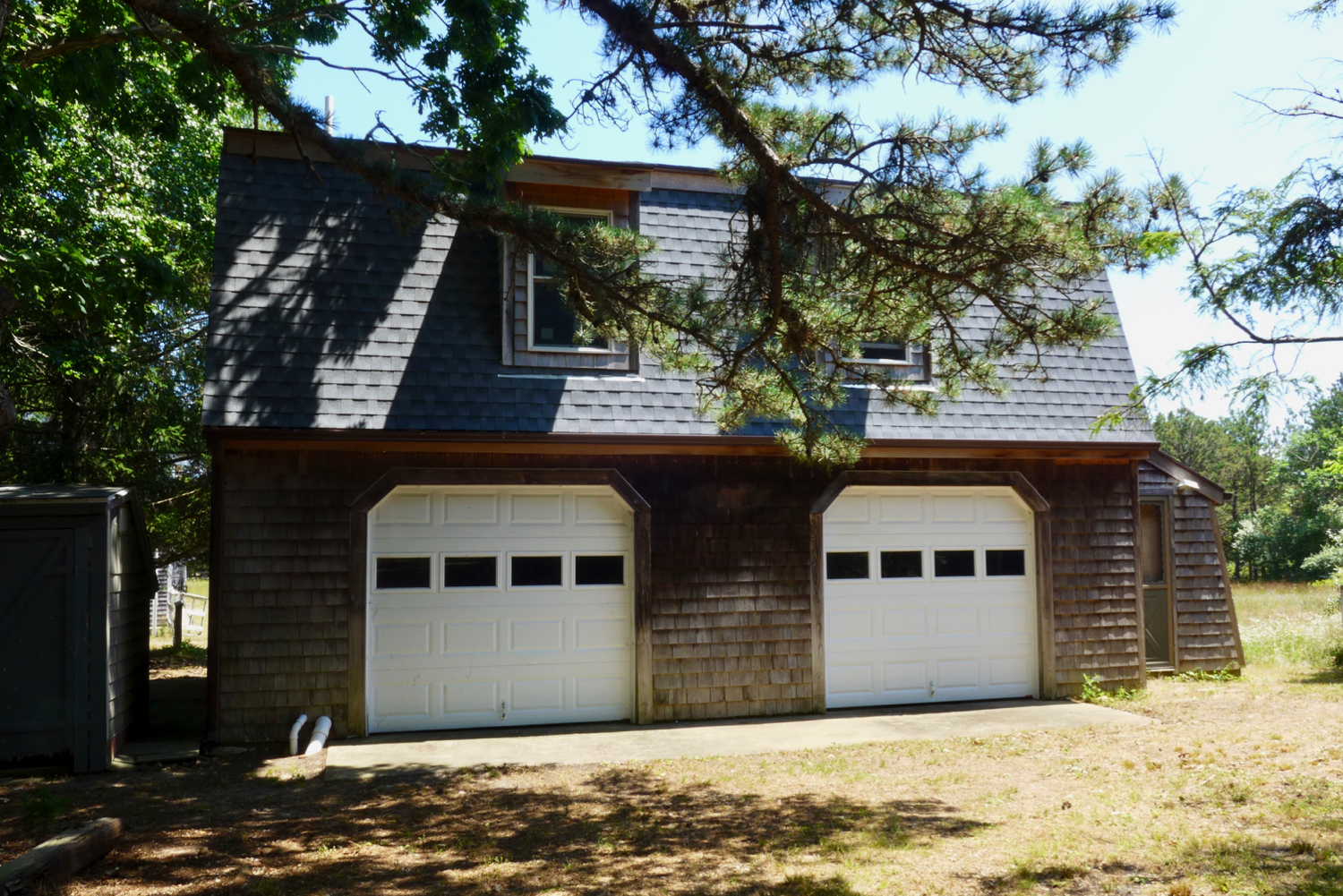 8 Vineyard Meadow Farms Road