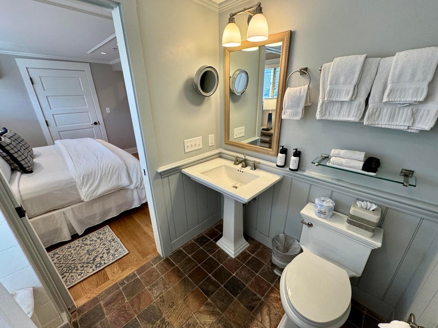 38 North Water Street # 2 Unit: R-2