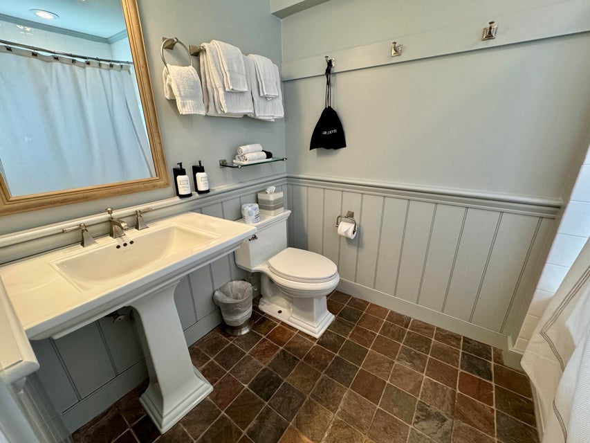 38 North Water Street # 2 Unit: R-2
