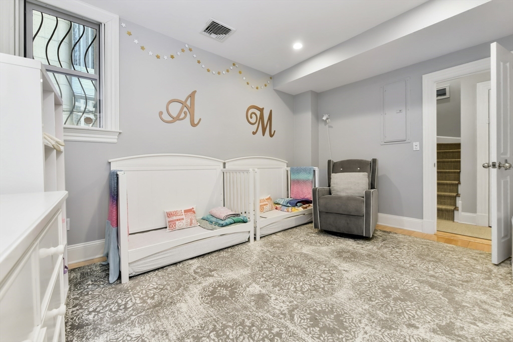 63 Saint Botolph St # 1
