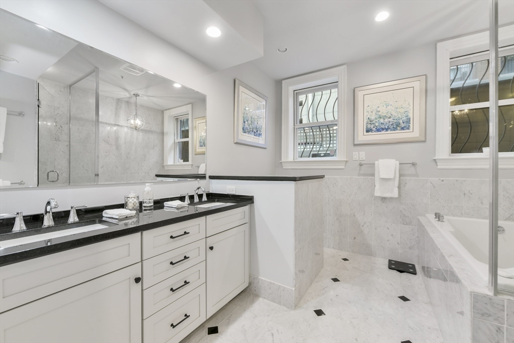 63 Saint Botolph St # 1