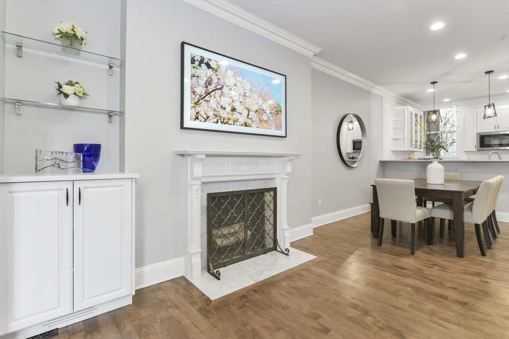 63 Saint Botolph St # 1