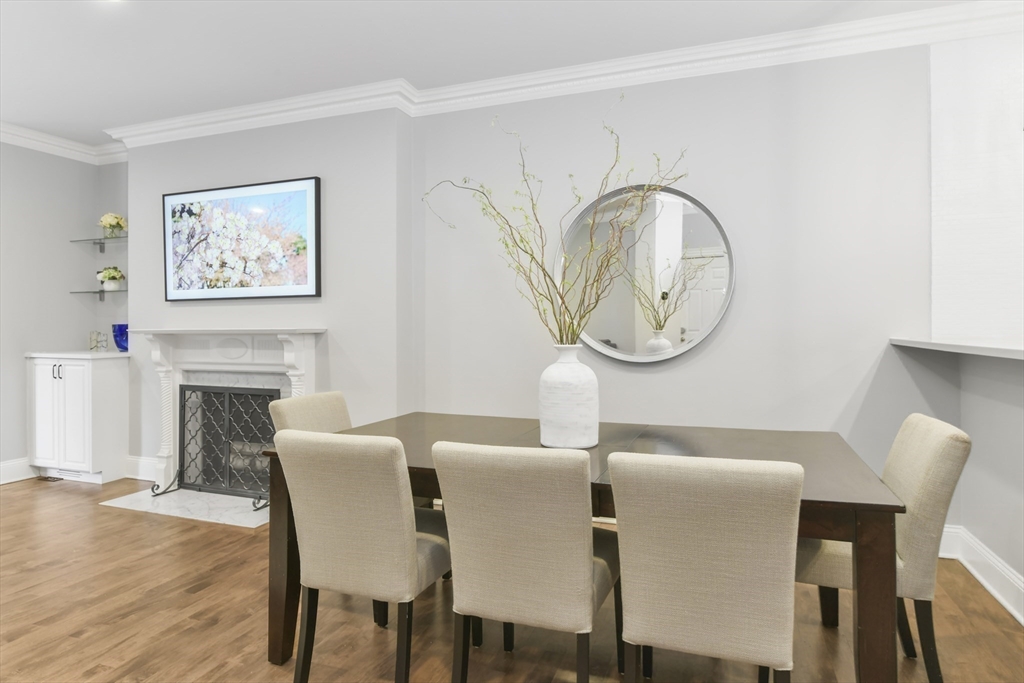 63 Saint Botolph St # 1