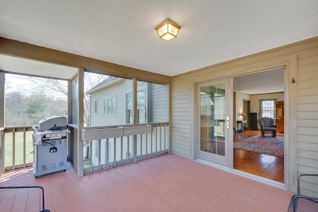 28 Burbank Lane