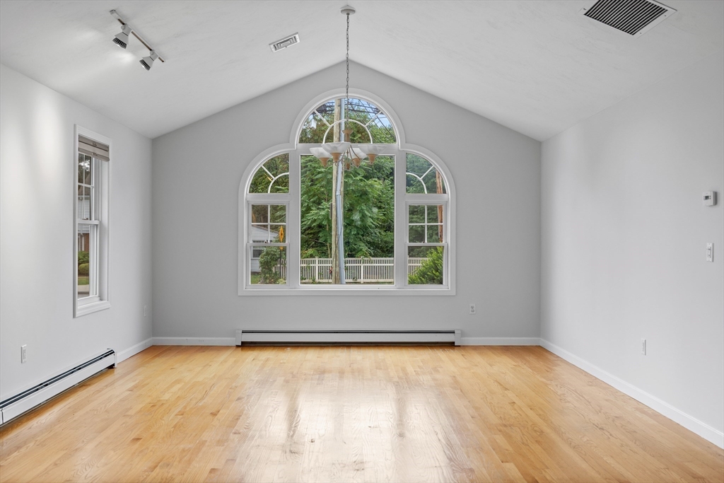 505 Crafts St
