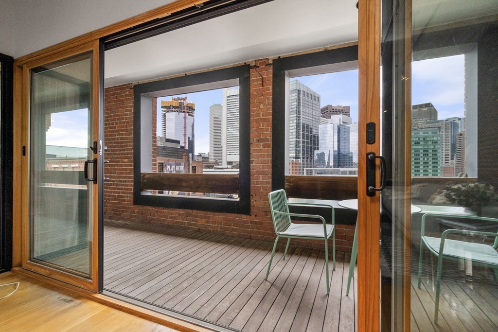33 Sleeper St # 605