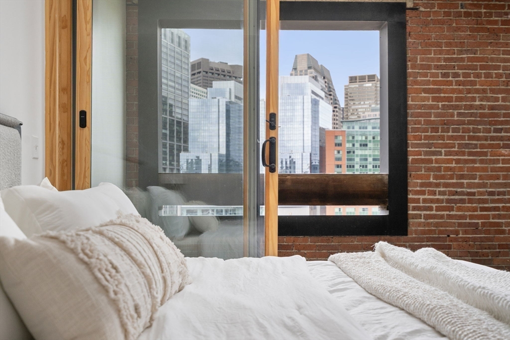 33 Sleeper St # 605
