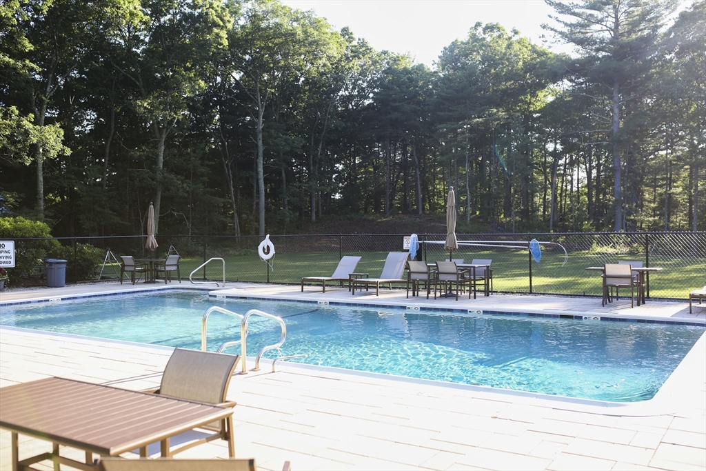 5 Applewood Ln. # 5