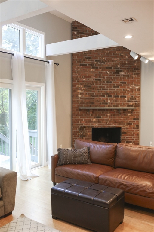 5 Applewood Ln. # 5