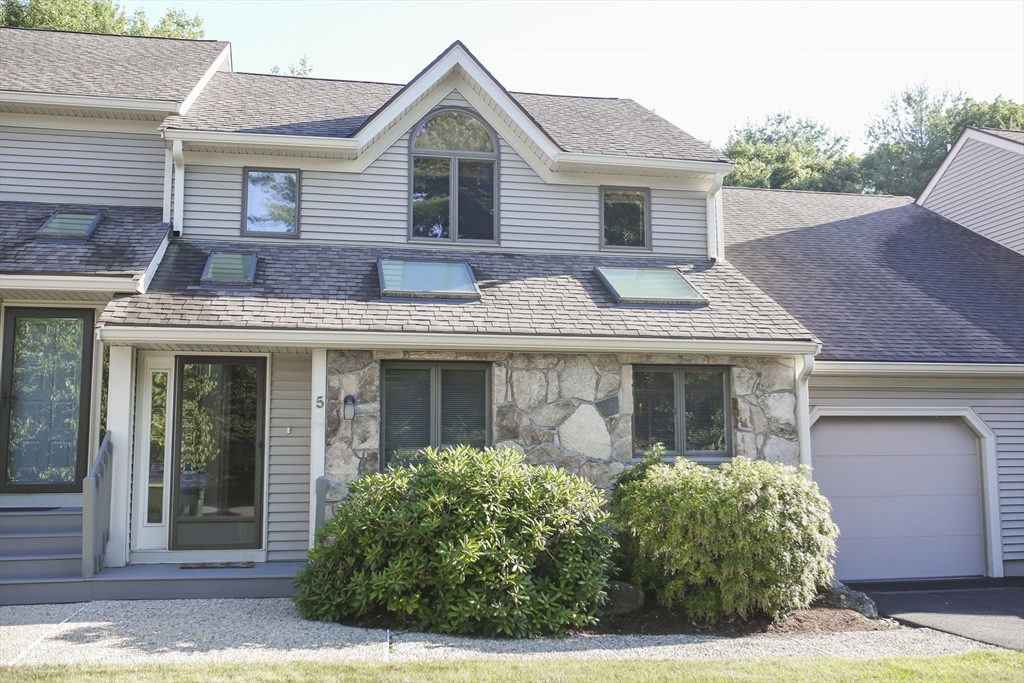 5 Applewood Ln. # 5