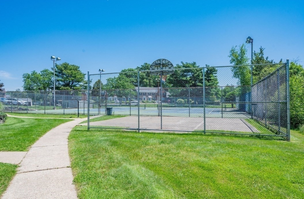 413 Erin Rd # 413