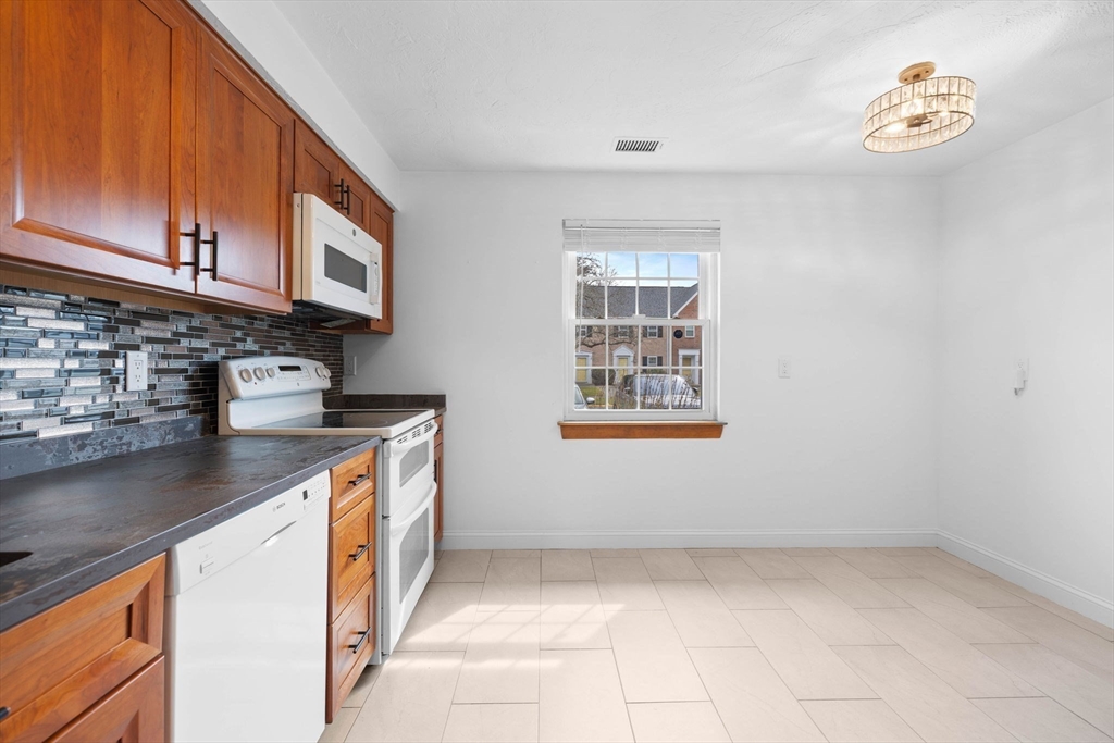 413 Erin Rd # 413
