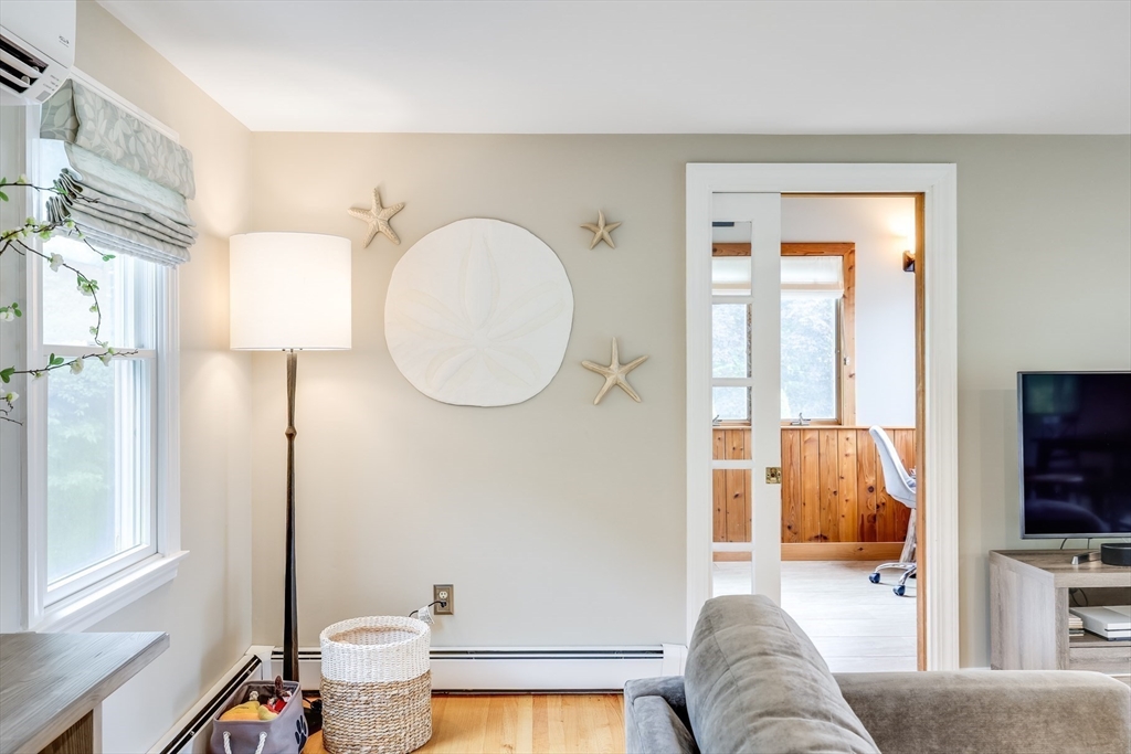 64 Grouse St