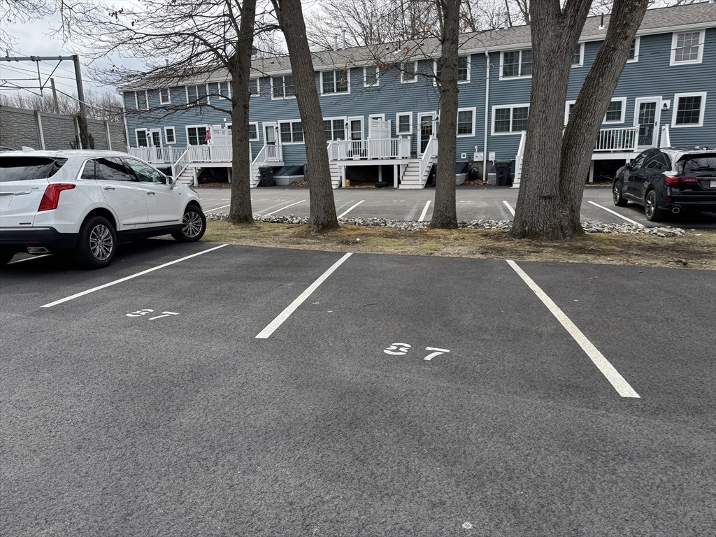 87 Lancaster Rd # 87