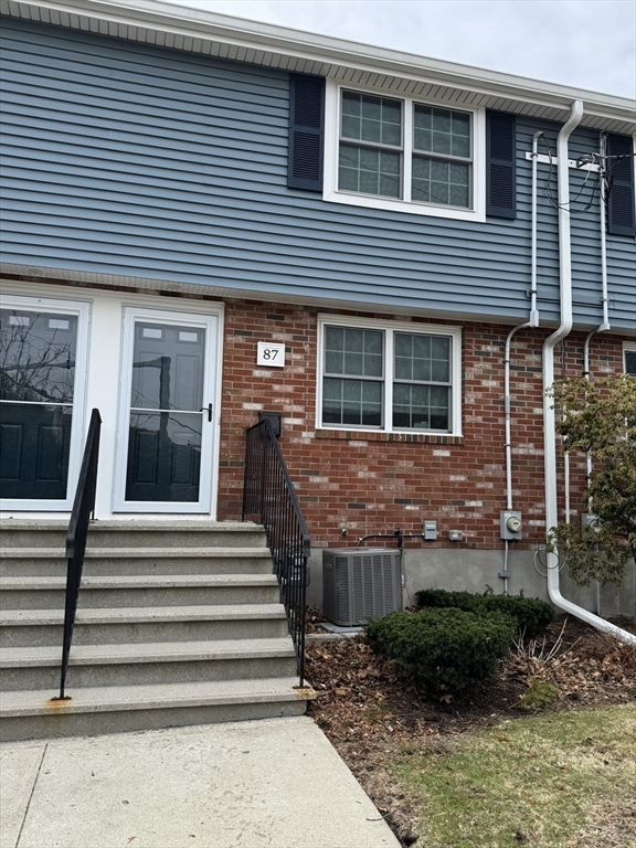 87 Lancaster Rd # 87