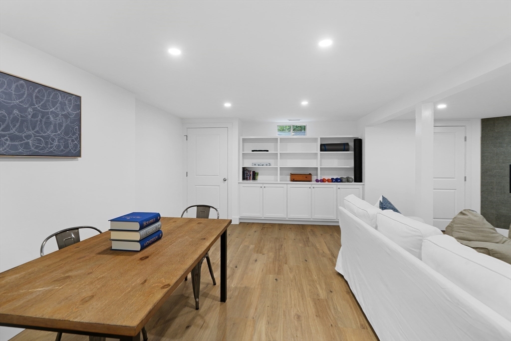 7 Whistling Swan Circle