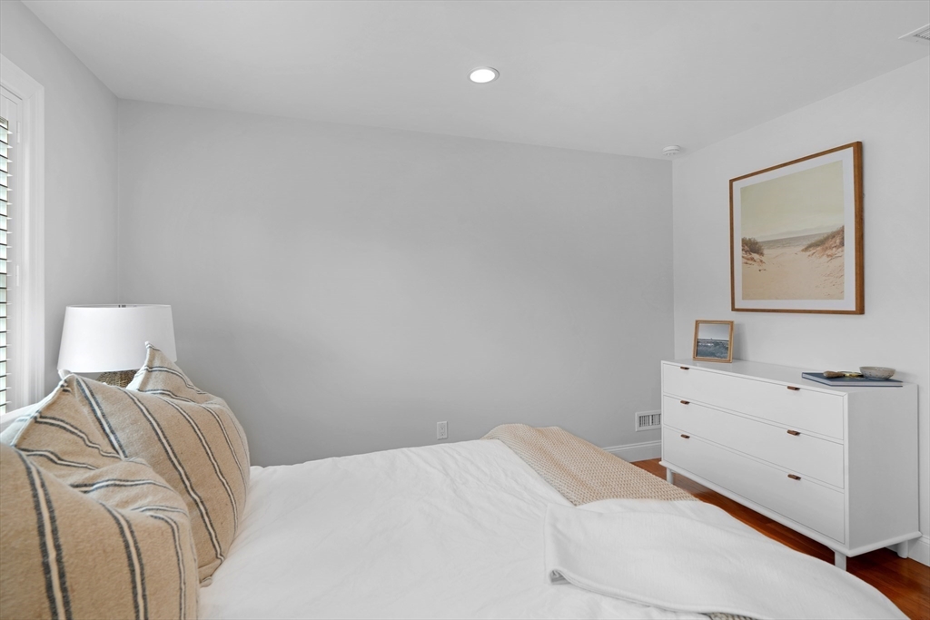 7 Whistling Swan Circle