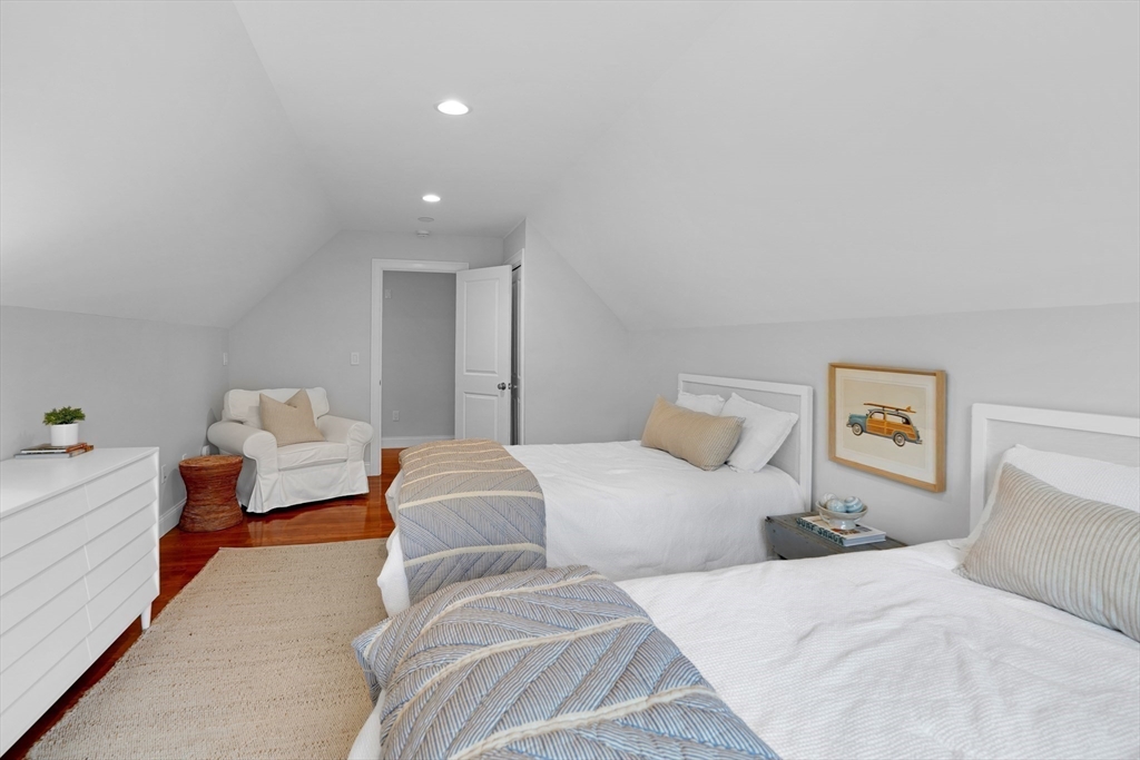 7 Whistling Swan Circle