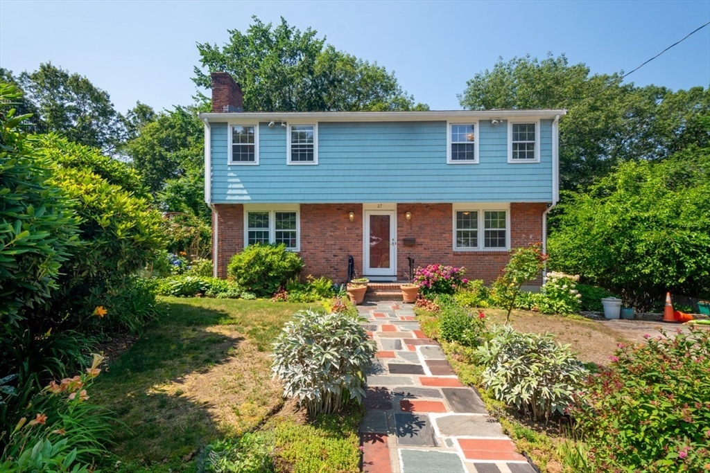 27 Maplewood Ave