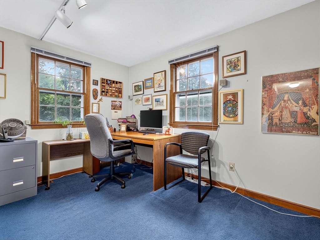 27 Maplewood Ave