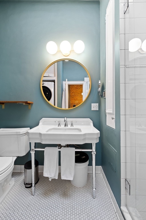 1778 Beacon St # 302