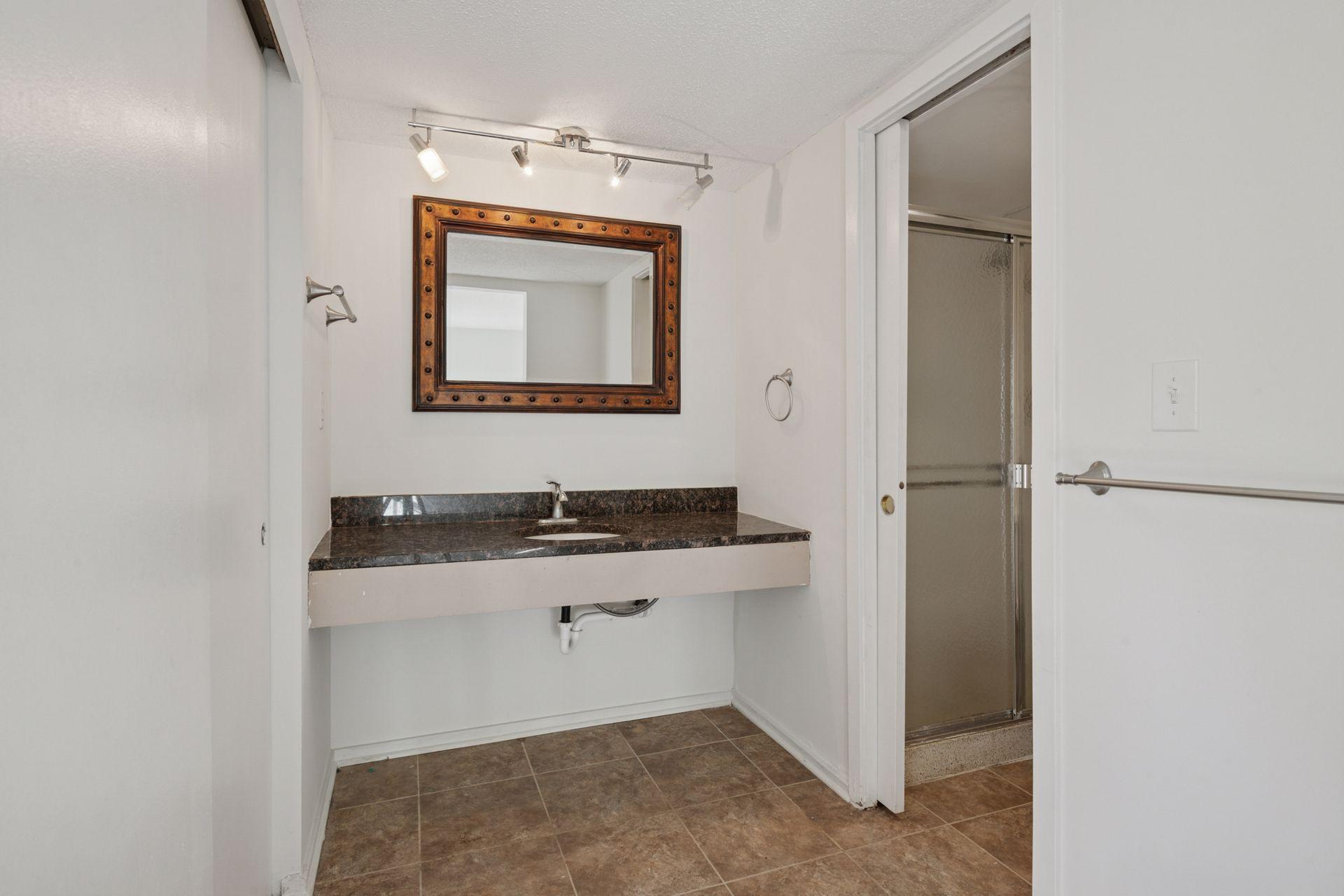6305 Colony Way Unit: 1A