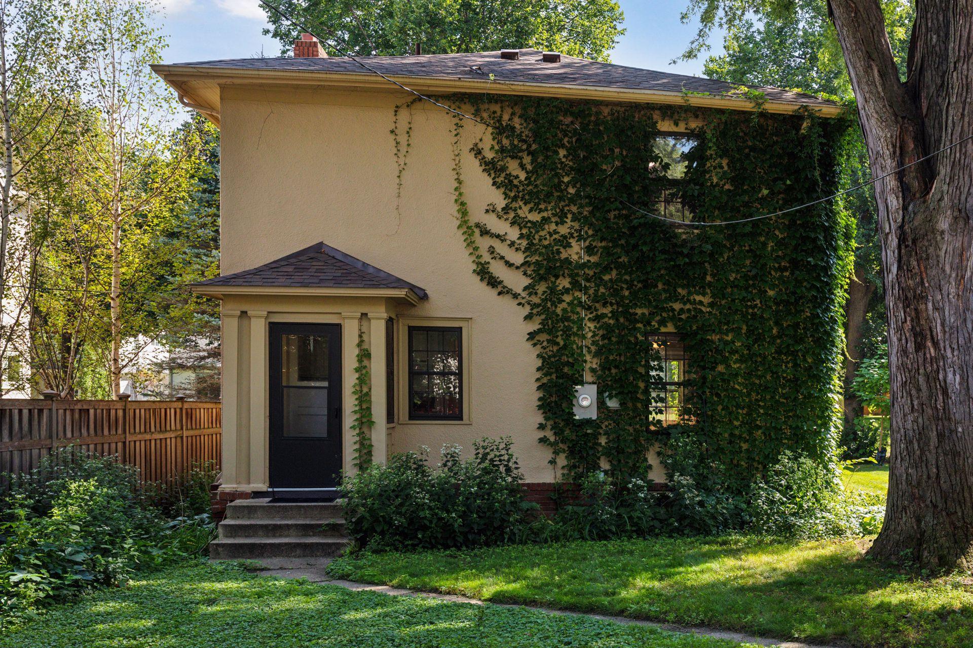 4132 Drew Avenue S