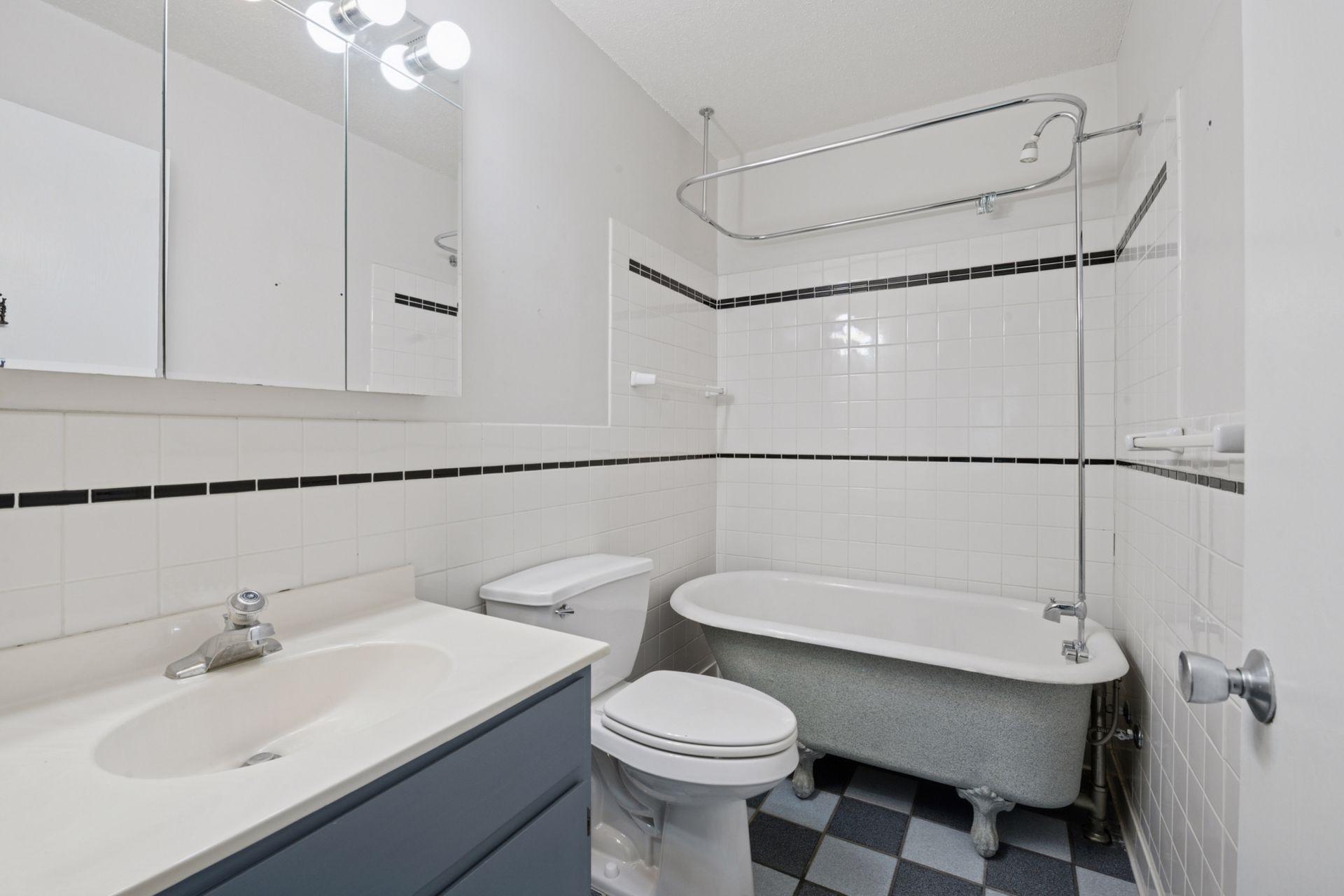 5697 Green Circle Drive Unit: 316