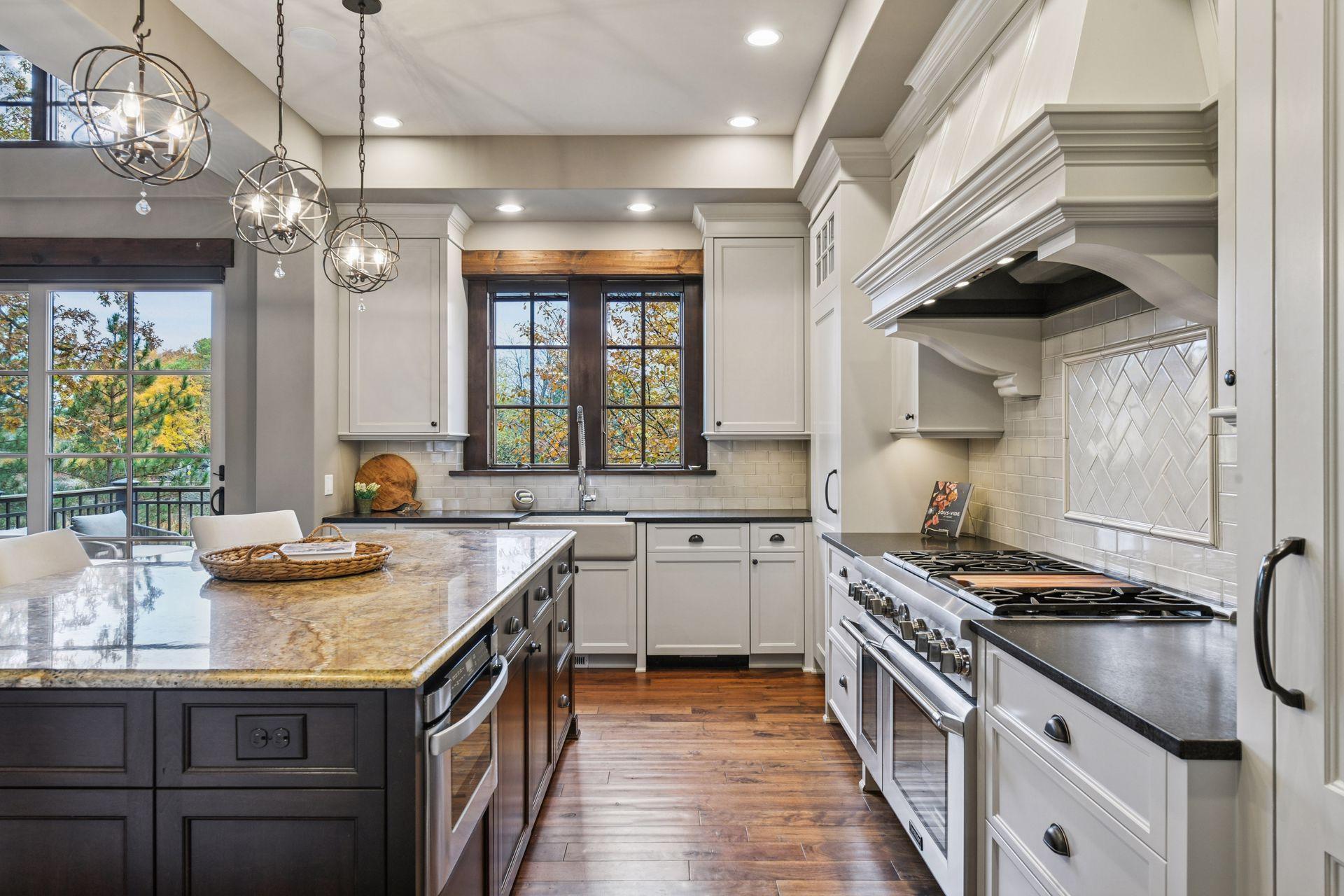 425 Carpenters Point