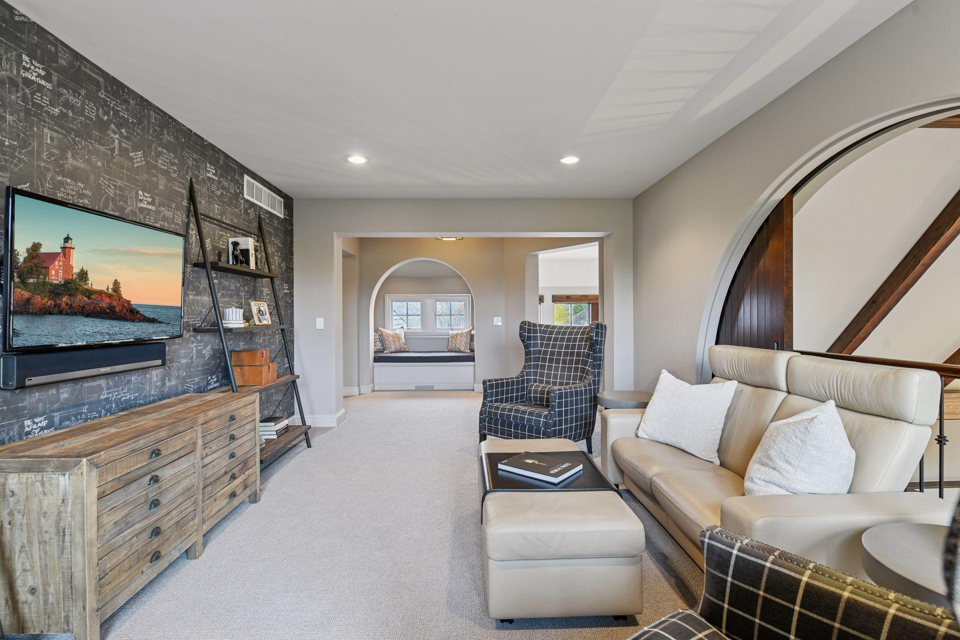 425 Carpenters Point