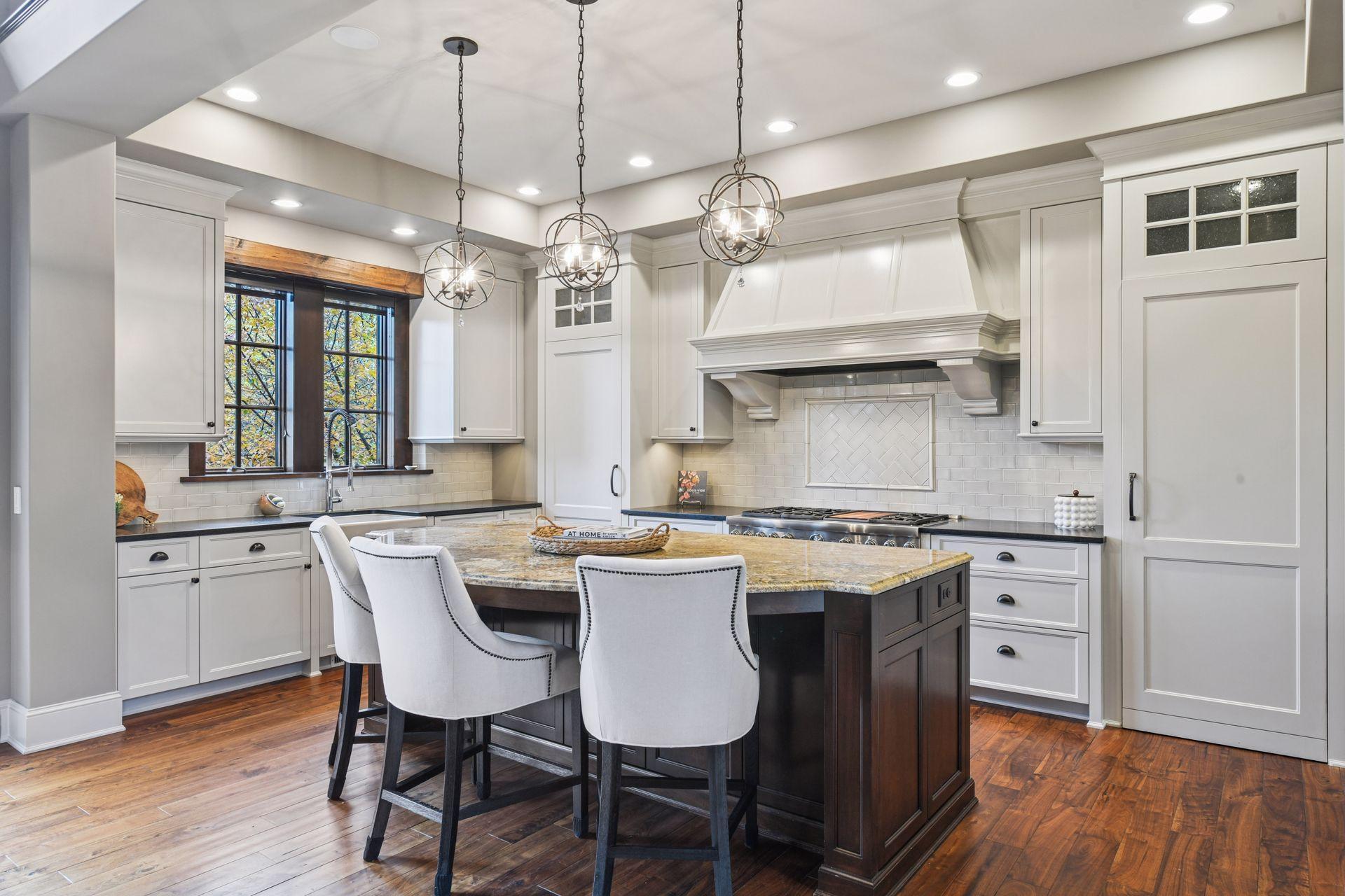 425 Carpenters Point