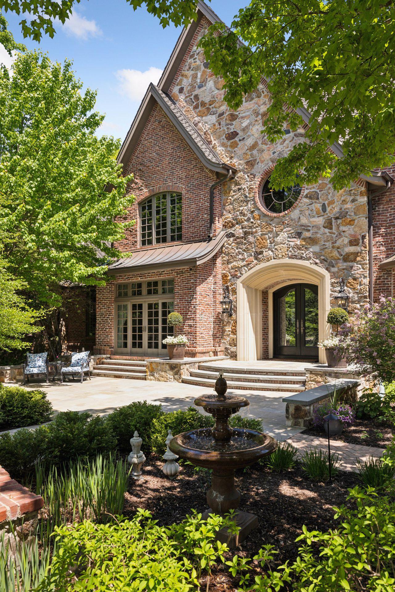 614 Hidden Creek Trail