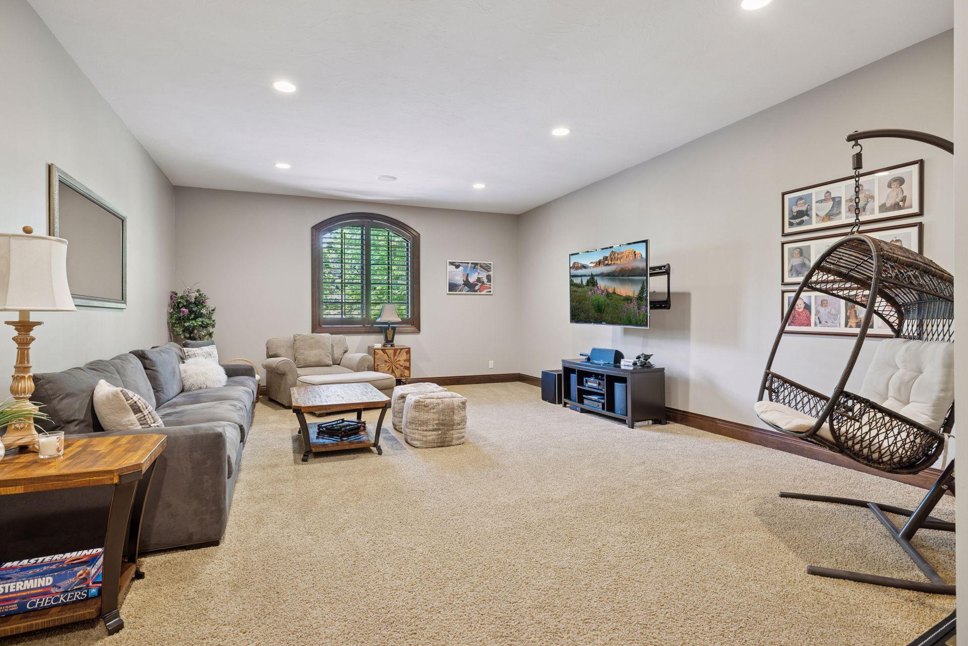 614 Hidden Creek Trail