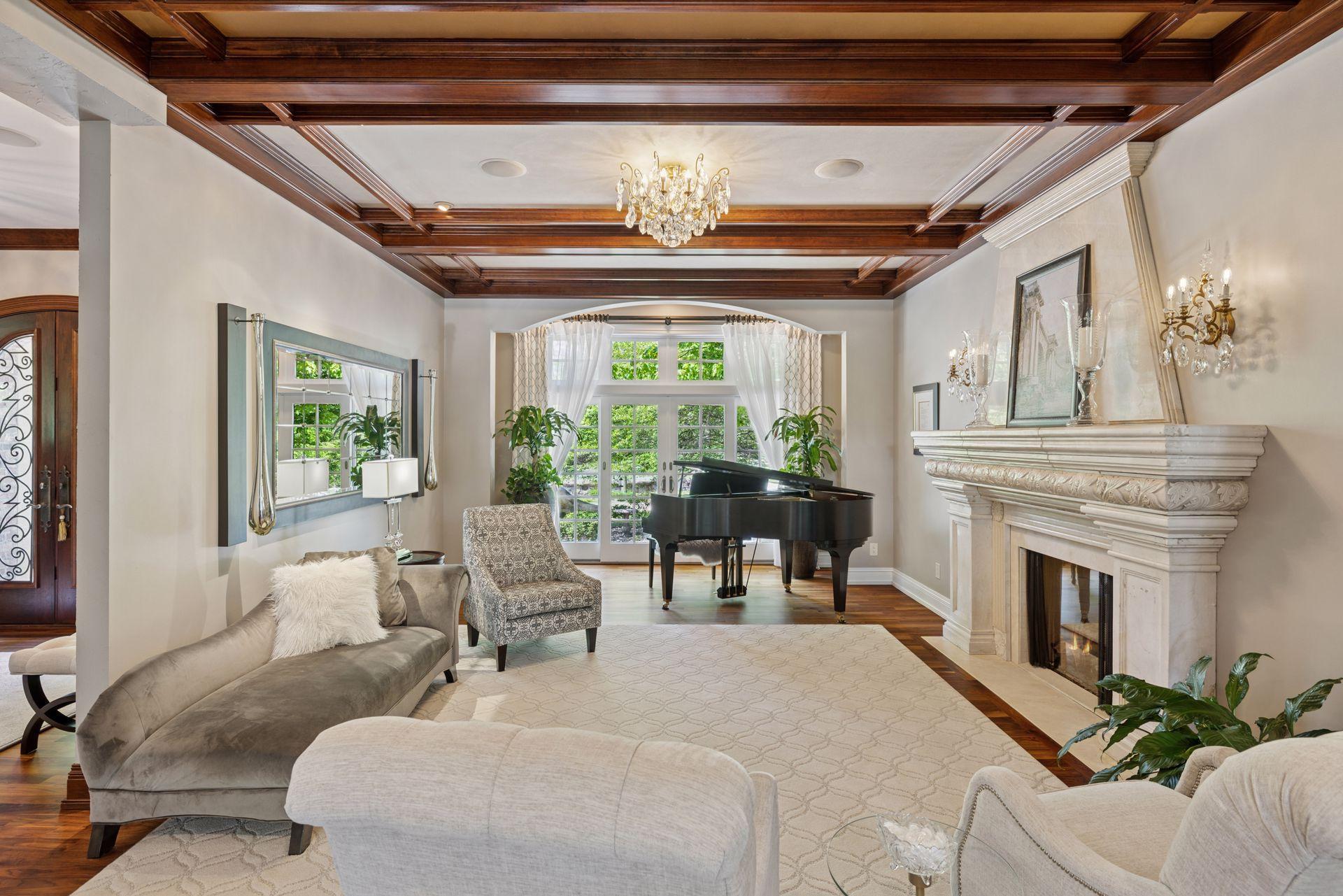 614 Hidden Creek Trail