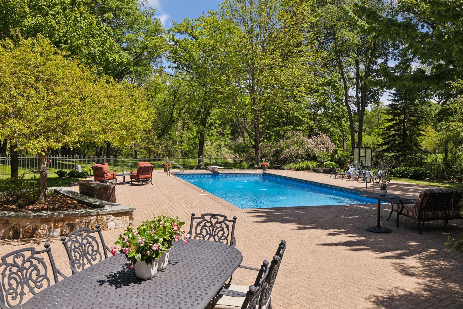 614 Hidden Creek Trail