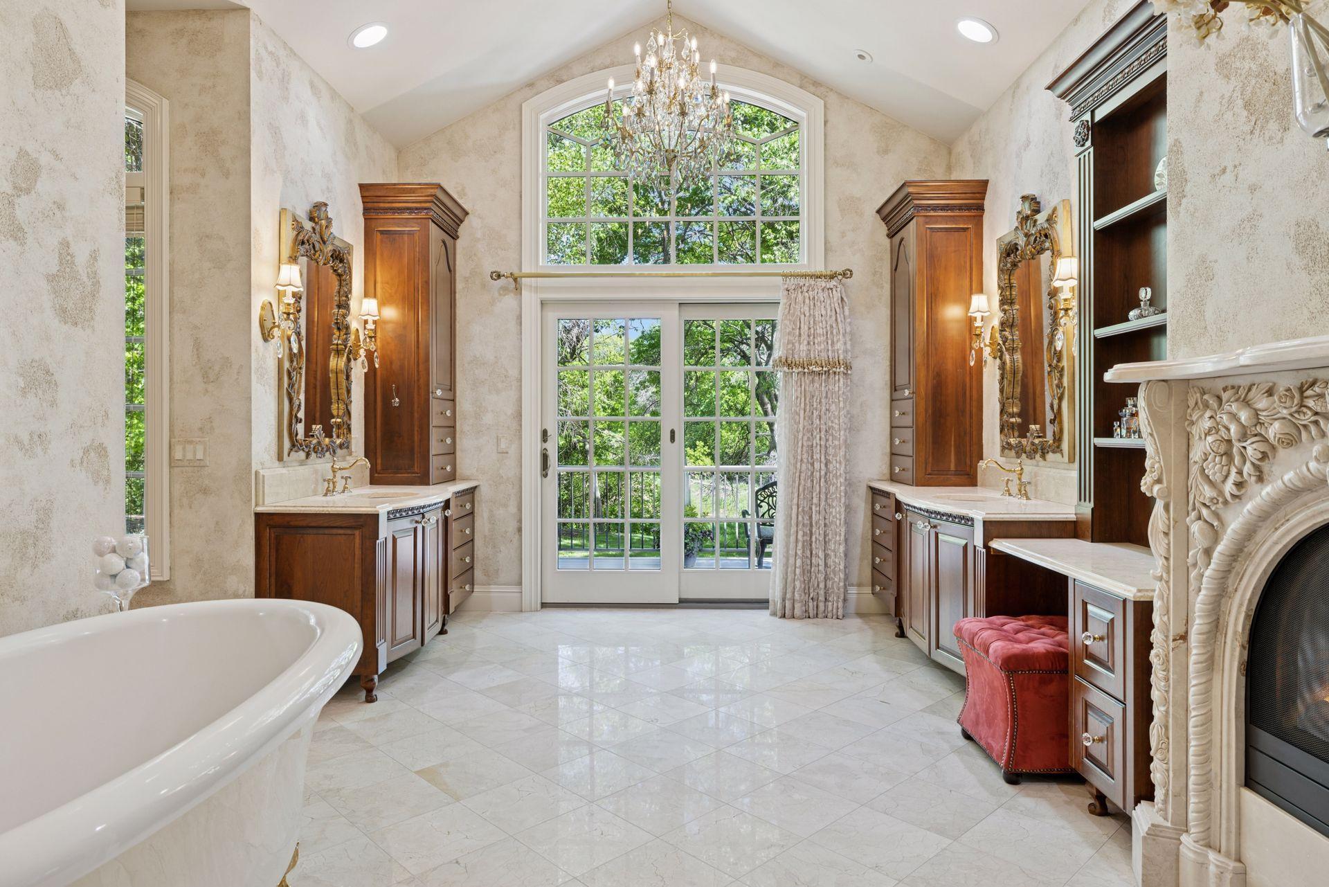 614 Hidden Creek Trail