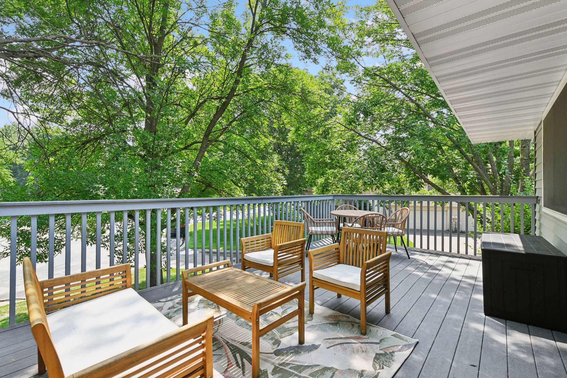 1042 Pontiac Lane