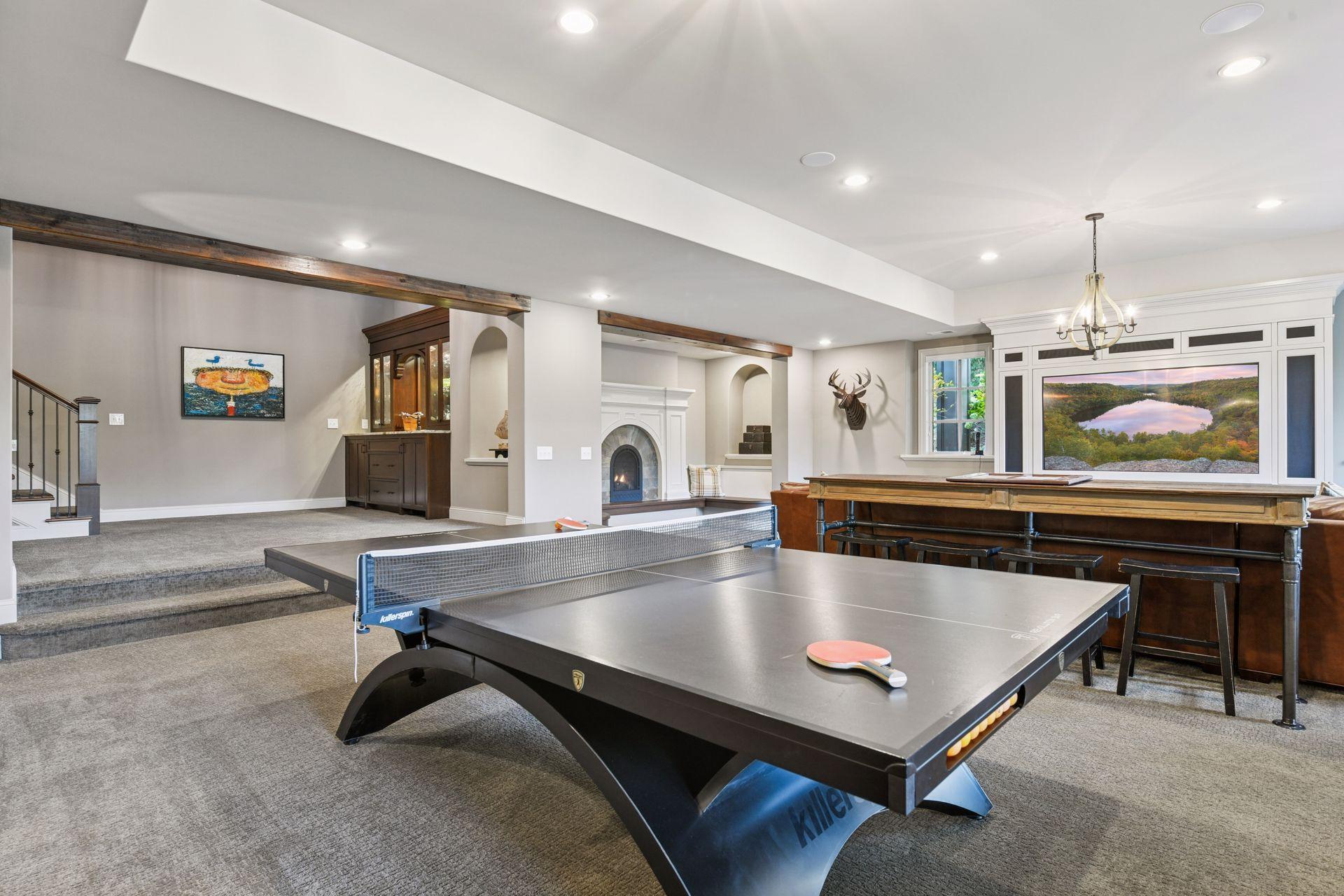 425 Carpenters Point